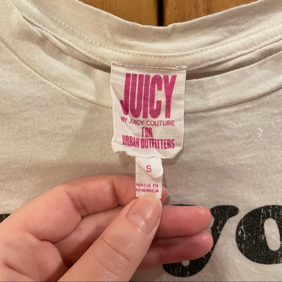 RARE Juicy Couture x UO Cropped T-Shirt “all you need is juicy” - Picture 2 of 4